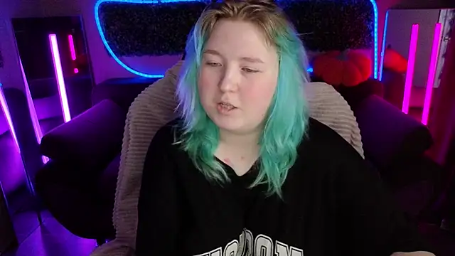 Snapshot of ChimberWol chatting on 11-28-25, 09:34 ChimberWol online show from 11-28-25, 09:34