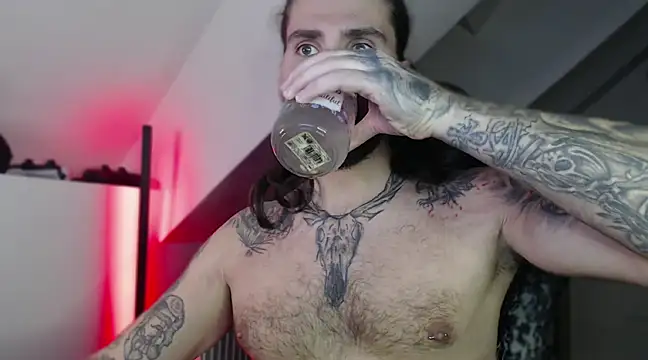 MateoHunk online show from 12-18-24, 06:57