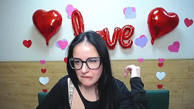 TayaBoret online show from 01-28-25, 03:57