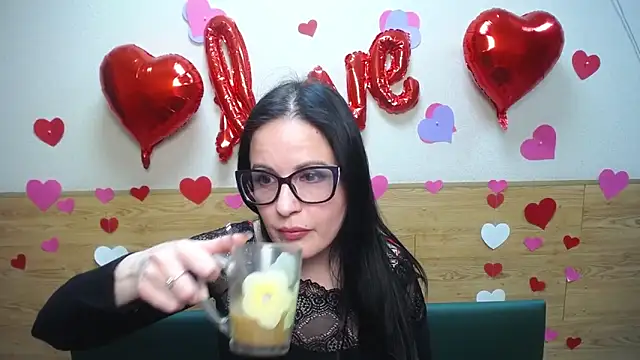 TayaBoret online show from 02-14-25, 06:40