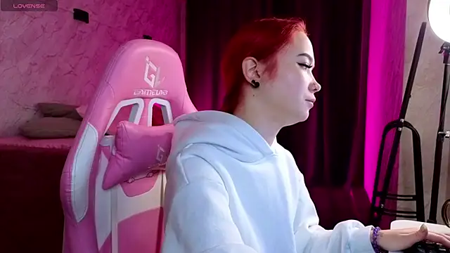 Snapshot of Kira_yoon chatting on 12-03-25, 12:40 Kira yoon online show from 12-03-25, 12:40