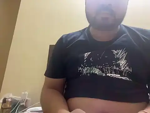 coolboy6566 online show from 10-13-25, 06:52