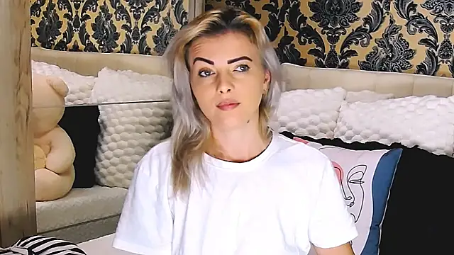 Aly girl1 online show from 10-13-25, 08:36