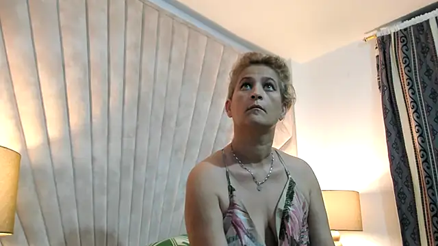 Jade squirtt online show from 10-31-25, 10:27