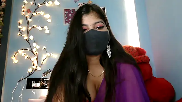 Reena Singh53 online show from 09-26-25, 02:32