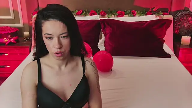 Snapshot of MadilynFox chatting on 02-21-25, 01:44 MadilynFox online show from 02-21-25, 01:44