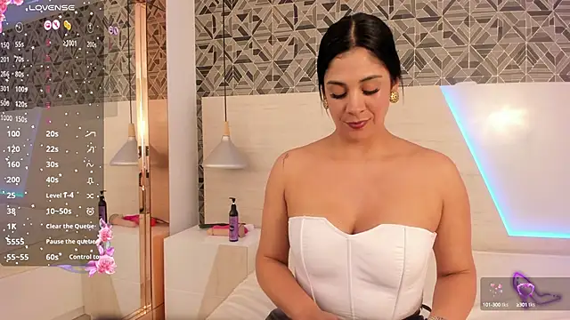 Snapshot of IvannaAnggel chatting on 01-24-25, 06:35 IvannaAnggel online show from 01-24-25, 06:35