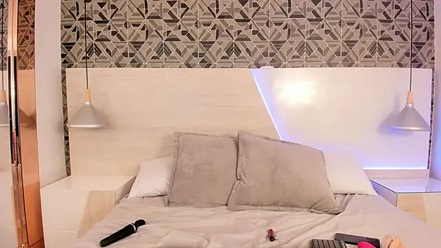 Snapshot of IvannaAnggel chatting on 02-18-25, 03:21 IvannaAnggel online show from 02-18-25, 03:21