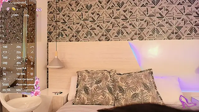 Snapshot of IvannaAnggel chatting on 03-14-25, 05:46 IvannaAnggel online show from 03-14-25, 05:46