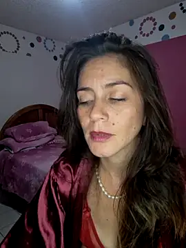 Hanny 24 online show from 04-28-26, 02:27