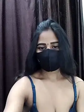 Snapshot of Lalisa_sexy chatting on 12-16-25, 04:01 Lalisa sexy online show from 12-16-25, 04:01