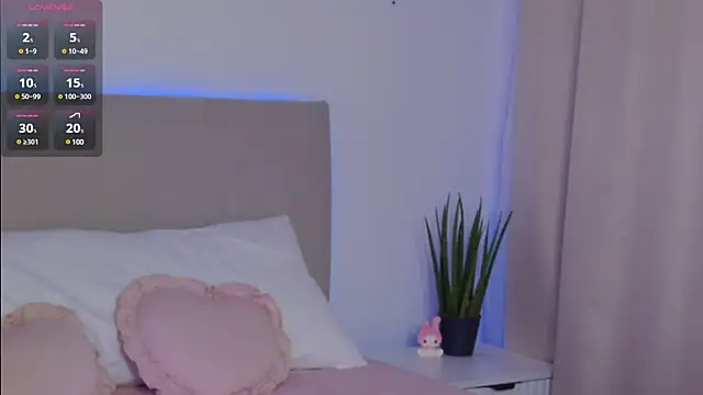 Snapshot of Lisa_Moones chatting on 01-06-25, 07:02 Lisa Moones online show from 01-06-25, 07:02