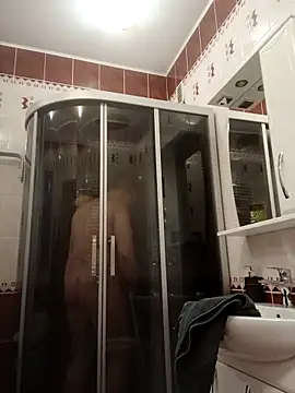 Snapshot of X46x chatting on 09-11-25, 02:17 X46x online show from 09-11-25, 02:17