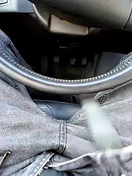 Snapshot of X46x chatting on 09-17-25, 01:02 X46x online show from 09-17-25, 01:02