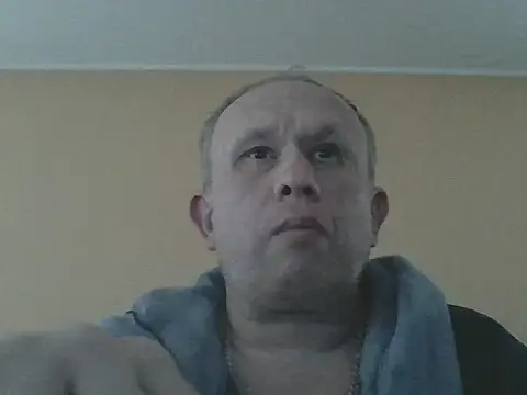 Snapshot of X46x chatting on 10-23-25, 08:46 X46x online show from 10-23-25, 08:46