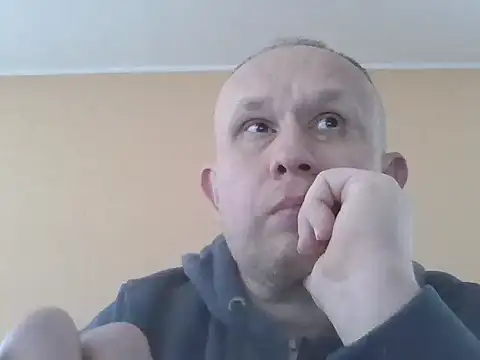 Snapshot of X46x chatting on 11-08-25, 08:36 X46x online show from 11-08-25, 08:36