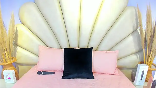 Isis Osman online show from 04-27-26, 05:00