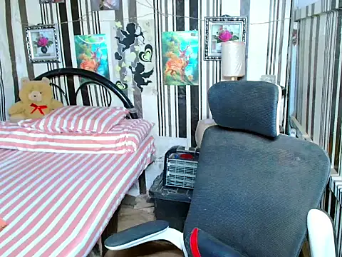 Reginex online show from 04-24-26, 01:13