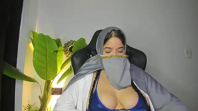 janna isa online show from 06-12-26, 08:52