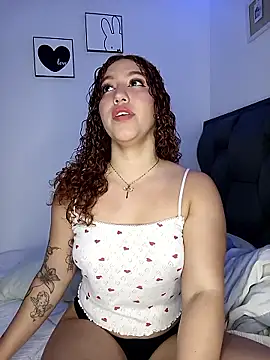 Snapshot of __elissa chatting on 01-14-26, 03:23 elissa online show from 01-14-26, 03:23