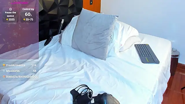 Wendy Marchall online show from 02-24-25, 10:36