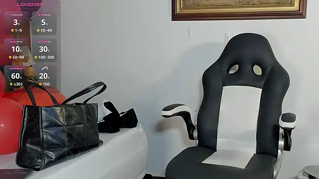 Wendy Marchall online show from 02-16-26, 06:59