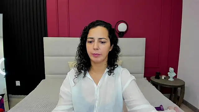 Linda Insatiable online show from 10-18-25, 01:41