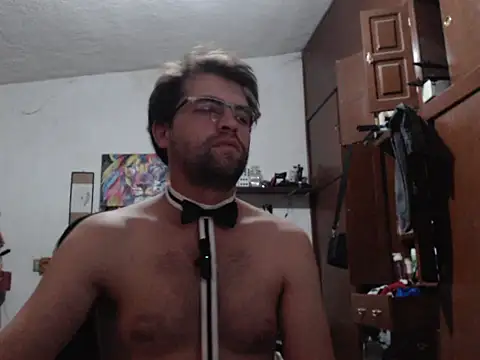 Snapshot of JhonyLove51 chatting on 03-05-25, 02:36 JhonyLove51 online show from 03-05-25, 02:36