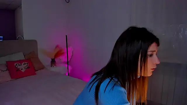 Laura Leee online show from 02-09-25, 09:26