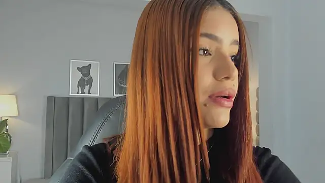 Snapshot of Madie__collins chatting on 11-21-25, 11:31 Madie collins online show from 11-21-25, 11:31