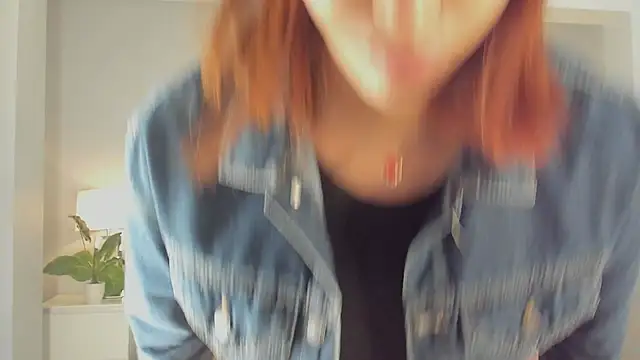 Snapshot of Madie__collins chatting on 11-22-25, 11:20 Madie collins online show from 11-22-25, 11:20