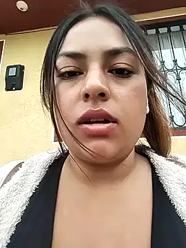 Snapshot of DULCE__26 chatting on 02-04-25, 08:17 DULCE  26 online show from 02-04-25, 08:17