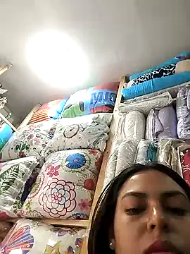 Snapshot of DULCE__26 chatting on 02-07-25, 07:27 DULCE  26 online show from 02-07-25, 07:27