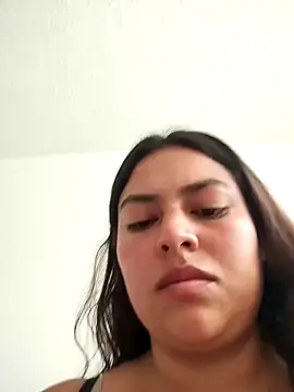 Snapshot of DULCE__26 chatting on 02-17-25, 03:31 DULCE  26 online show from 02-17-25, 03:31