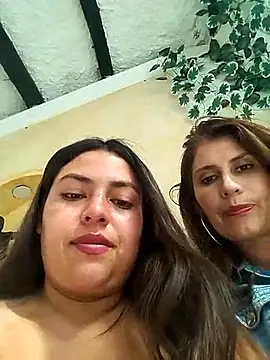 Snapshot of DULCE__26 chatting on 02-19-25, 08:52 DULCE  26 online show from 02-19-25, 08:52