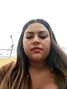 Snapshot of DULCE__26 chatting on 02-20-25, 06:02 DULCE  26 online show from 02-20-25, 06:02