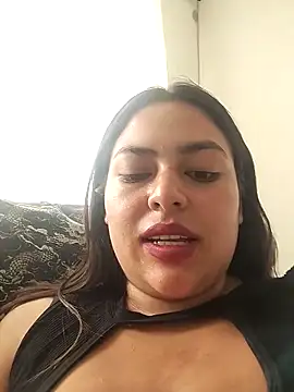 Snapshot of DULCE__26 chatting on 03-17-25, 07:04 DULCE  26 online show from 03-17-25, 07:04