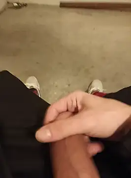 casper0303 online show from 02-28-25, 01:58