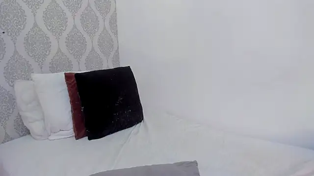 martina rivera  online show from 10-03-25, 12:13