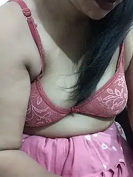 Snapshot of Urmila_bhabhii chatting on 06-12-26, 03:11 Urmila bhabhii online show from 06-12-26, 03:11