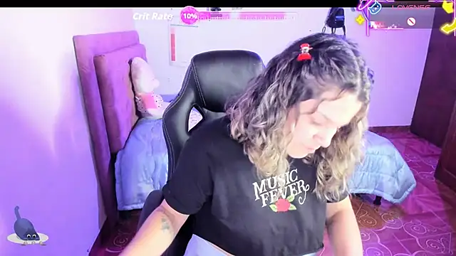 Sabrina Hall  online show from 09-18-25, 12:23