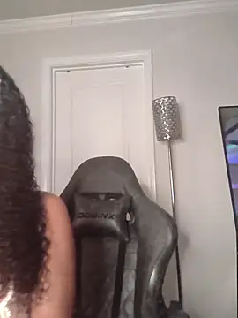 butterflybootyy online show from 04-27-26, 05:49