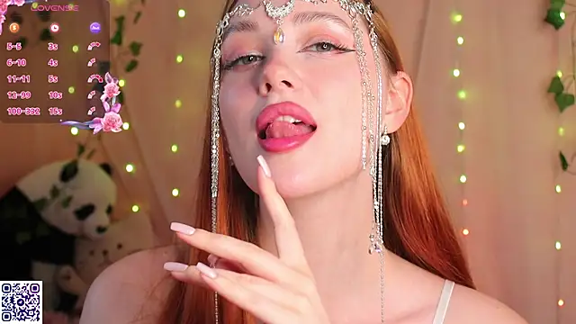 Snapshot of YourSkyAni chatting on 10-05-25, 12:25 YourSkyAni online show from 10-05-25, 12:25