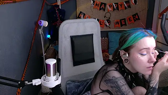 Cumpotik Eve online show from 11-29-25, 02:03