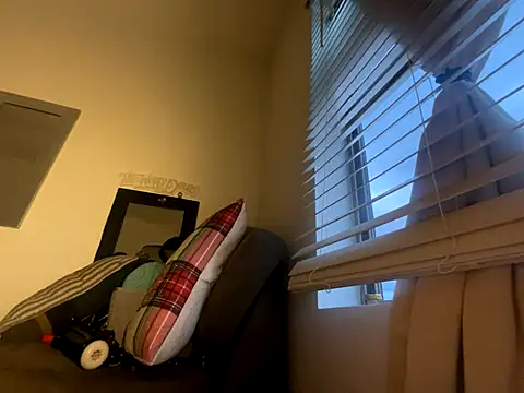 Snapshot of ganosex chatting on 09-20-25, 01:28 ganosex online show from 09-20-25, 01:28