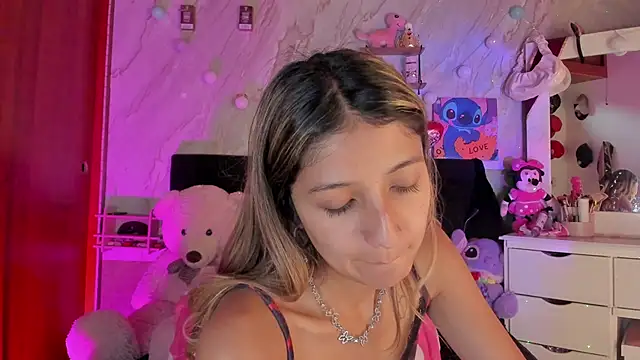 ariana rosse   online show from 04-11-26, 03:16