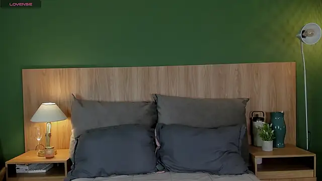 Snapshot of ariana_rosse__ chatting on 06-11-26, 01:20 ariana rosse online show from 06-11-26, 01:20