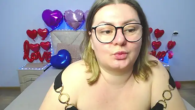 Snapshot of ZannaDreil chatting on 02-22-25, 10:09 ZannaDreil online show from 02-22-25, 10:09