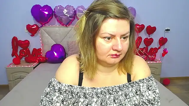 Snapshot of ZannaDreil chatting on 02-27-25, 07:04 ZannaDreil online show from 02-27-25, 07:04