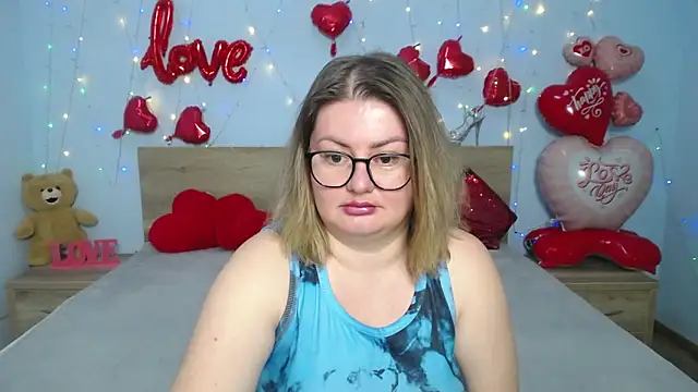 Snapshot of ZannaDreil chatting on 03-01-25, 04:26 ZannaDreil online show from 03-01-25, 04:26